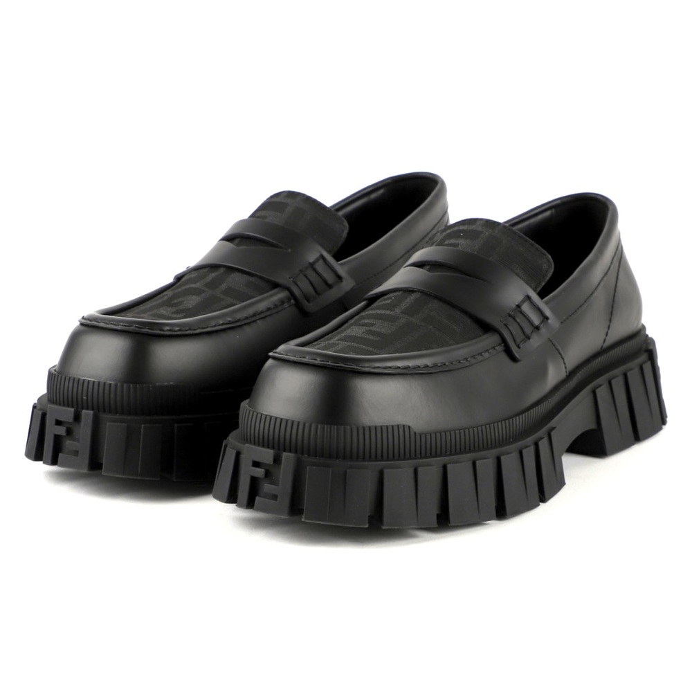 Fendi Leather flats